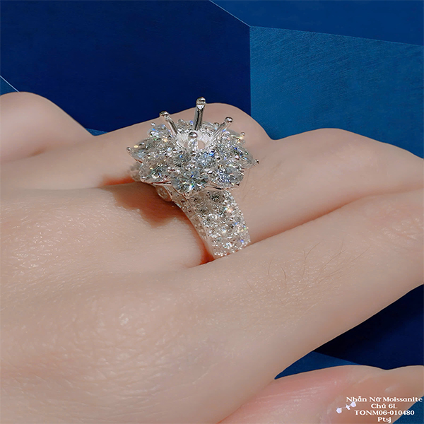 Nhẫn Moissanite 5.4L